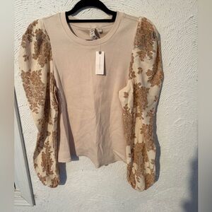 NWT Anthropologie lace sleeve top